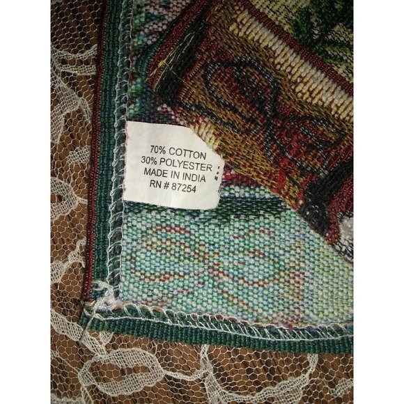 12 Santa Claus Christmas India cotton/ polyester blend tapestry style placemats - Picture 4 of 12